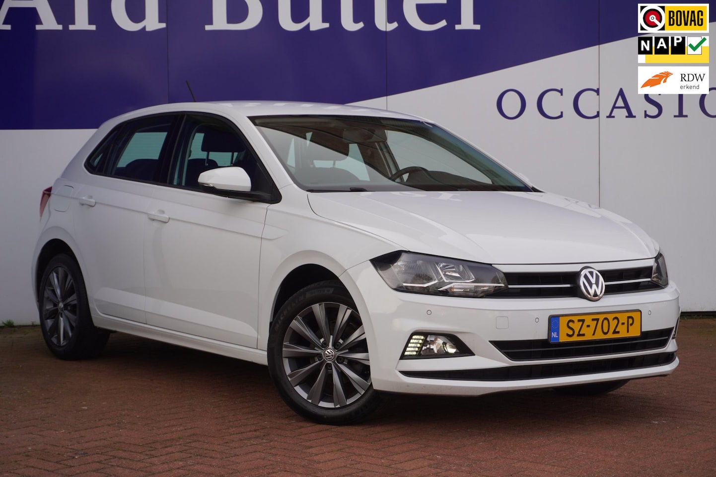 Volkswagen Polo - 1.0 TSI Comfortline Business+Full-Navigatie+Parkeer-Hulp+16"lmv = SUPER PRIJS !! - AutoWereld.nl