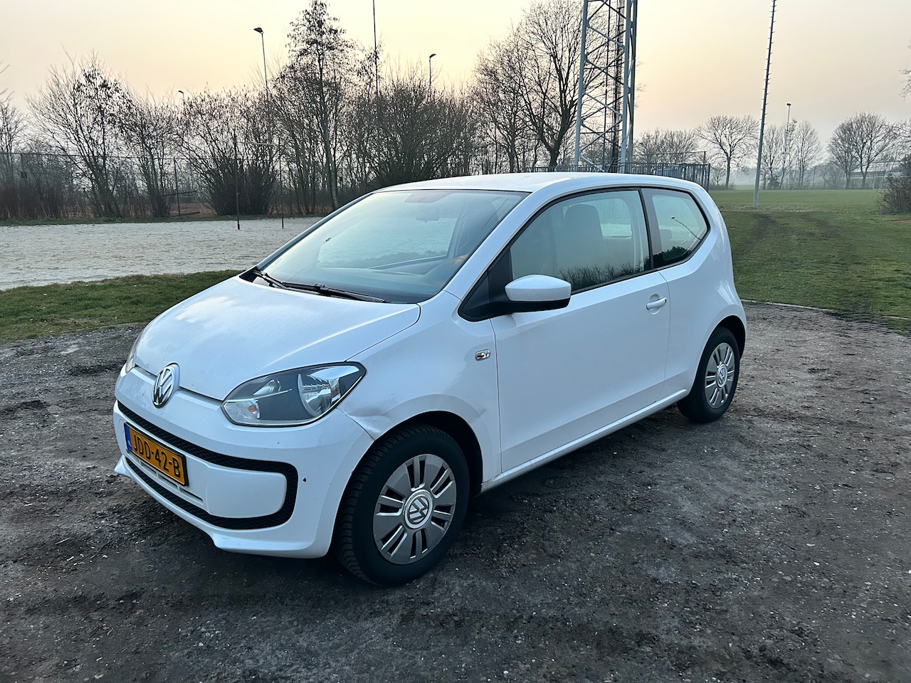 Volkswagen Up! - 1.0 move up! BlueMotion - AutoWereld.nl