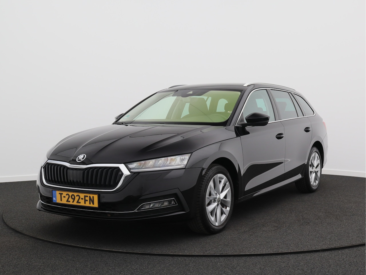 Skoda Octavia Combi - 1.0 e-TSI Business Edition Plus/ automaat/ zeer mooi! - AutoWereld.nl