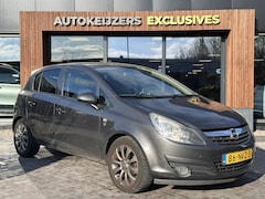Opel Corsa - 1.4-16V Cosmo Airco Navigatie Cruise Control