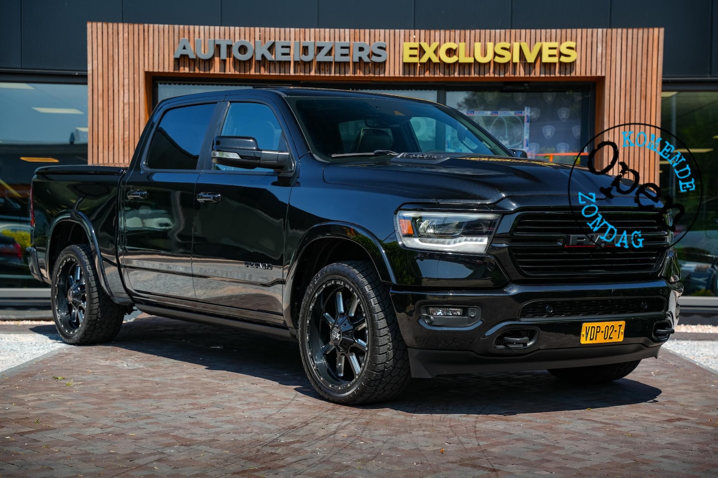 Dodge Ram 1500 - 5.7 V8 4x4 Crew Cab Laramie Panoramadak - AutoWereld.nl