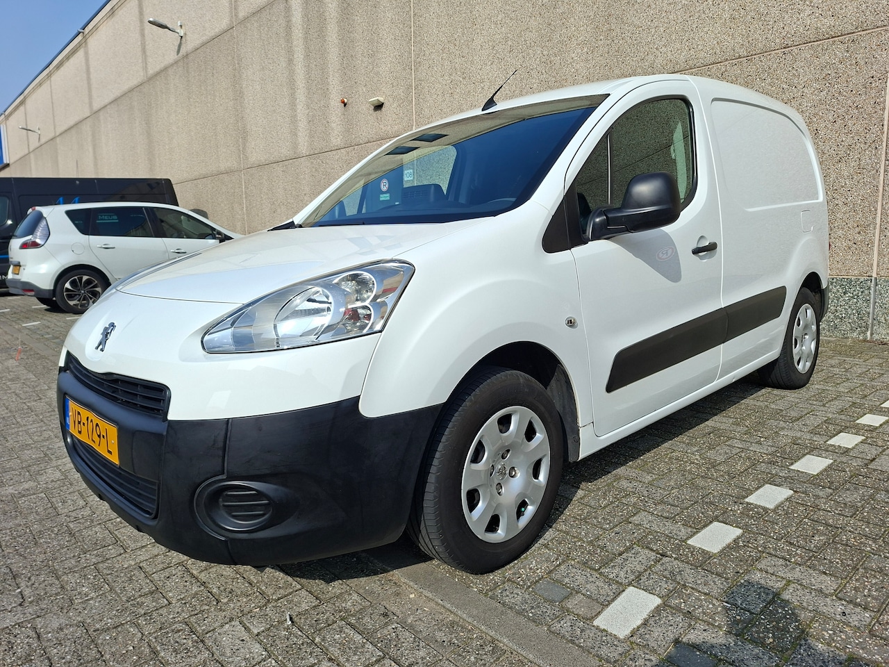 Peugeot Partner - 120 1.6 e-HDI L1 XT Profit + - AutoWereld.nl
