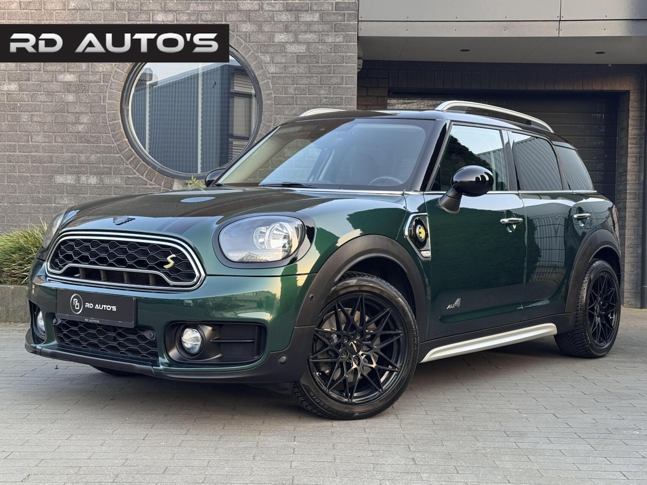MINI Countryman - 1.5 Cooper S E ALL4 Chili Navi Clima Sfeerverlichting - AutoWereld.nl