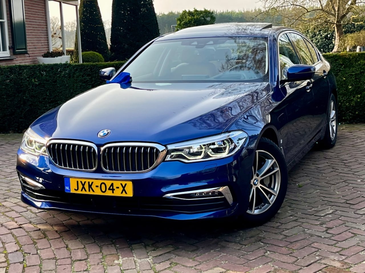 BMW 5-serie - 530e iPerformance High Executive|ZEER FRAAI|PANO/SCHUIFDAK|ACC|HUD|COMFORT STLOELEN|NAVI P - AutoWereld.nl