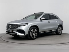 Mercedes-Benz EQA - EQA 250+ AMG Line | Premium Pakket | Panoramadak | Distronic | Parktronic met camera | LED
