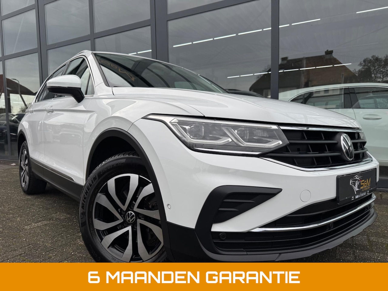Volkswagen Tiguan - 1.5 TSI AST ACTIVE | Pano - AutoWereld.nl
