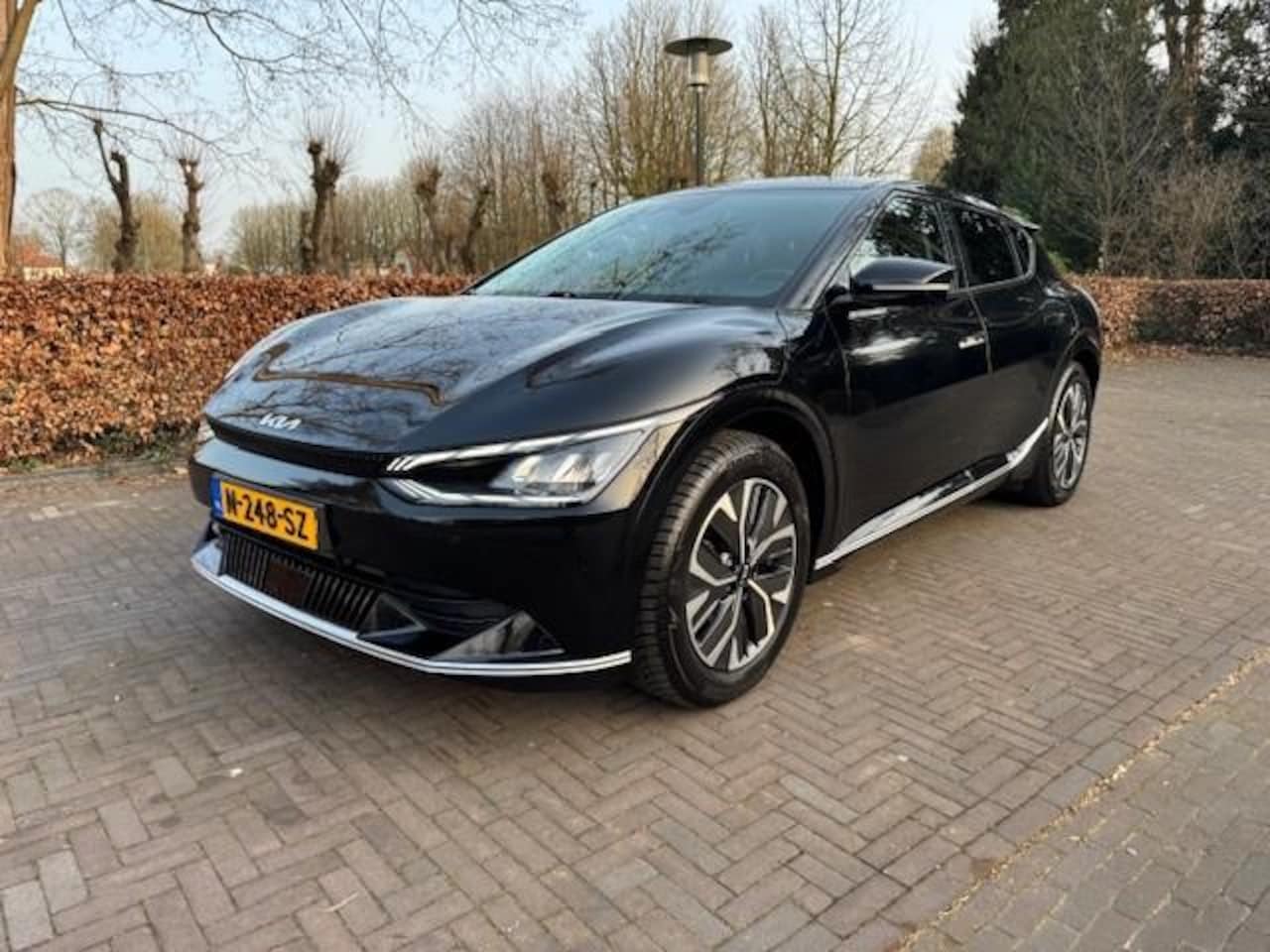 Kia EV6 - PLUS 77.4KWH SOH 95.2% TREKHAAK/LEER/ACARPLAY/LED/FABRIEKSGARANTIE - AutoWereld.nl