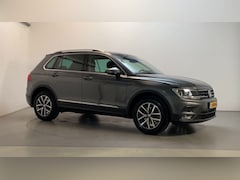 Volkswagen Tiguan - 1.5 TSI 150pk DSG ACT Comfortline Business Navigatie Parkeersensoren DAB+ App-Connect