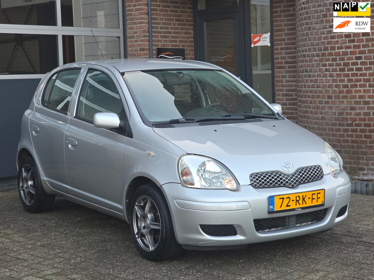 Toyota Yaris - 1.3 VVT-i Sol 5DR |Vol Automaat |Apk 03-2027 |Nap - AutoWereld.nl