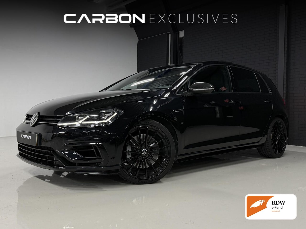 Volkswagen Golf - 2.0 4Motion R | Pano | Akra | H&K | DCC - AutoWereld.nl
