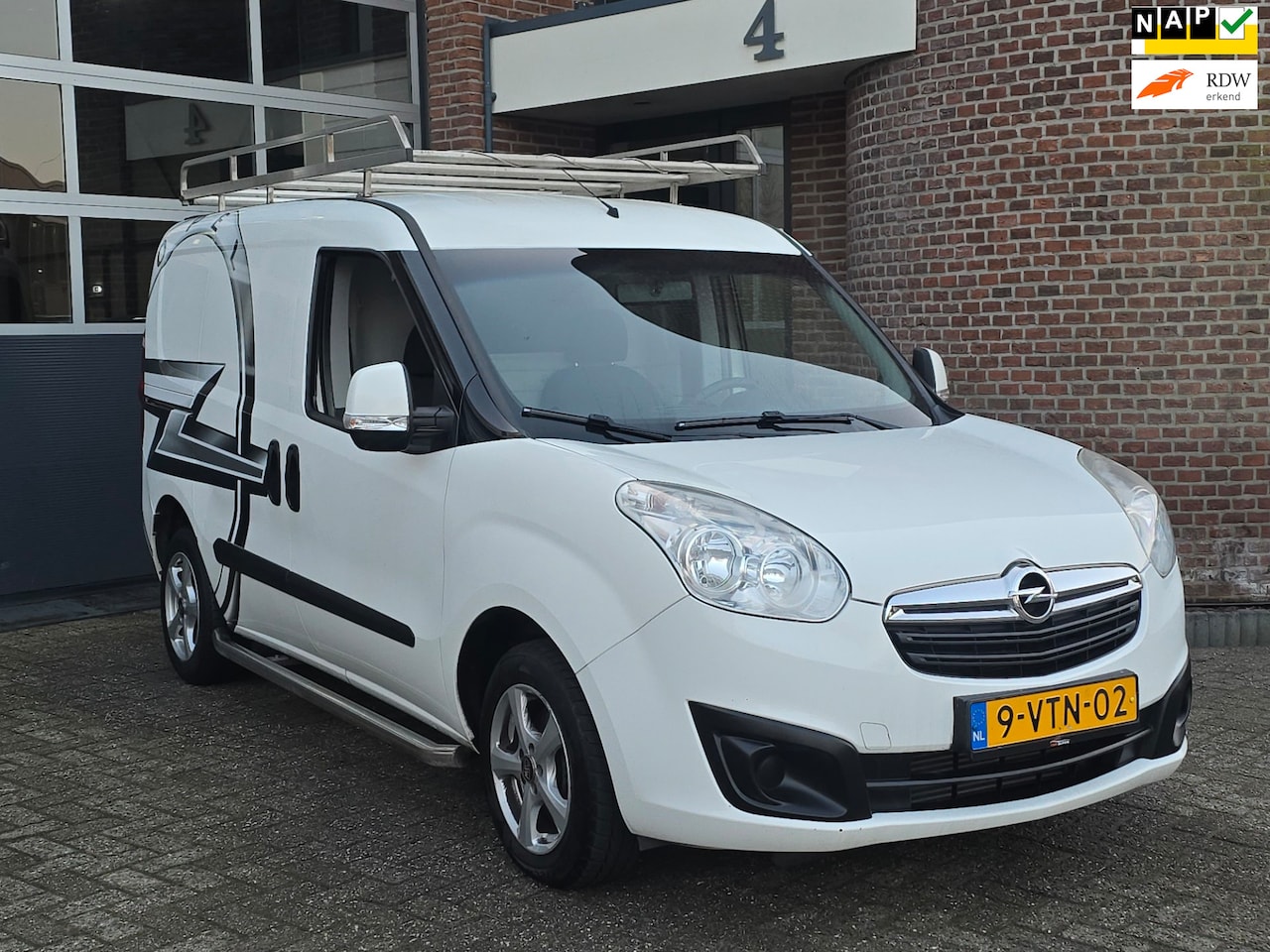 Opel Combo - 1.3 CDTi L1H1 ecoFLEX Nap |Airco |Imperiaal |Trekhaak - AutoWereld.nl