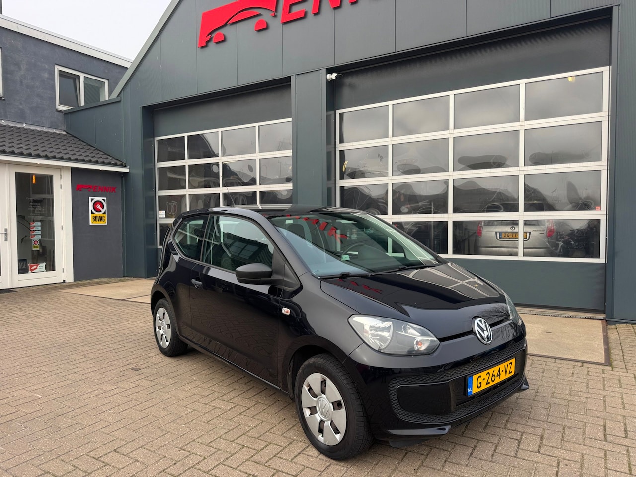 Volkswagen Up! - 1.0 take up! / Airco / Audio / 65000 km ! . - AutoWereld.nl
