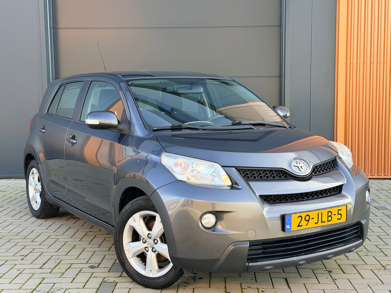 Toyota Urban Cruiser - 1.3 VVT-i Aspiration|Airco|4 Elektrische Ramen|Aux - AutoWereld.nl