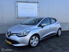 Renault Clio - 0.9 TCe Expression 2014 / Navigatie / Parkeersensor / Airco /