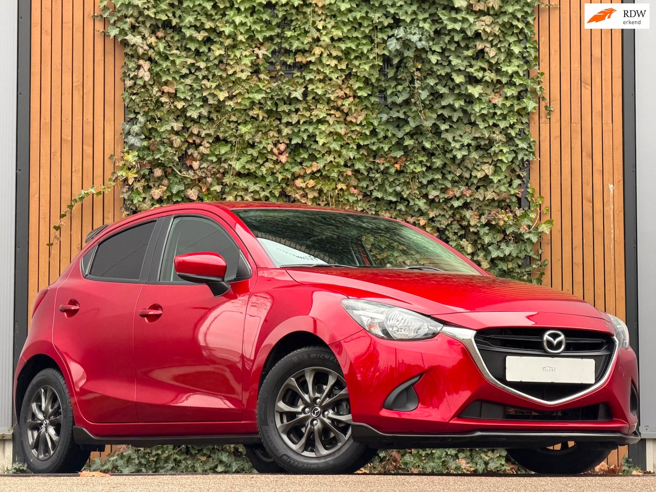 Mazda 2 - 1.5 Skyactiv-G SkyLease+|Cruse|88 dkm|Unieke kleur - AutoWereld.nl
