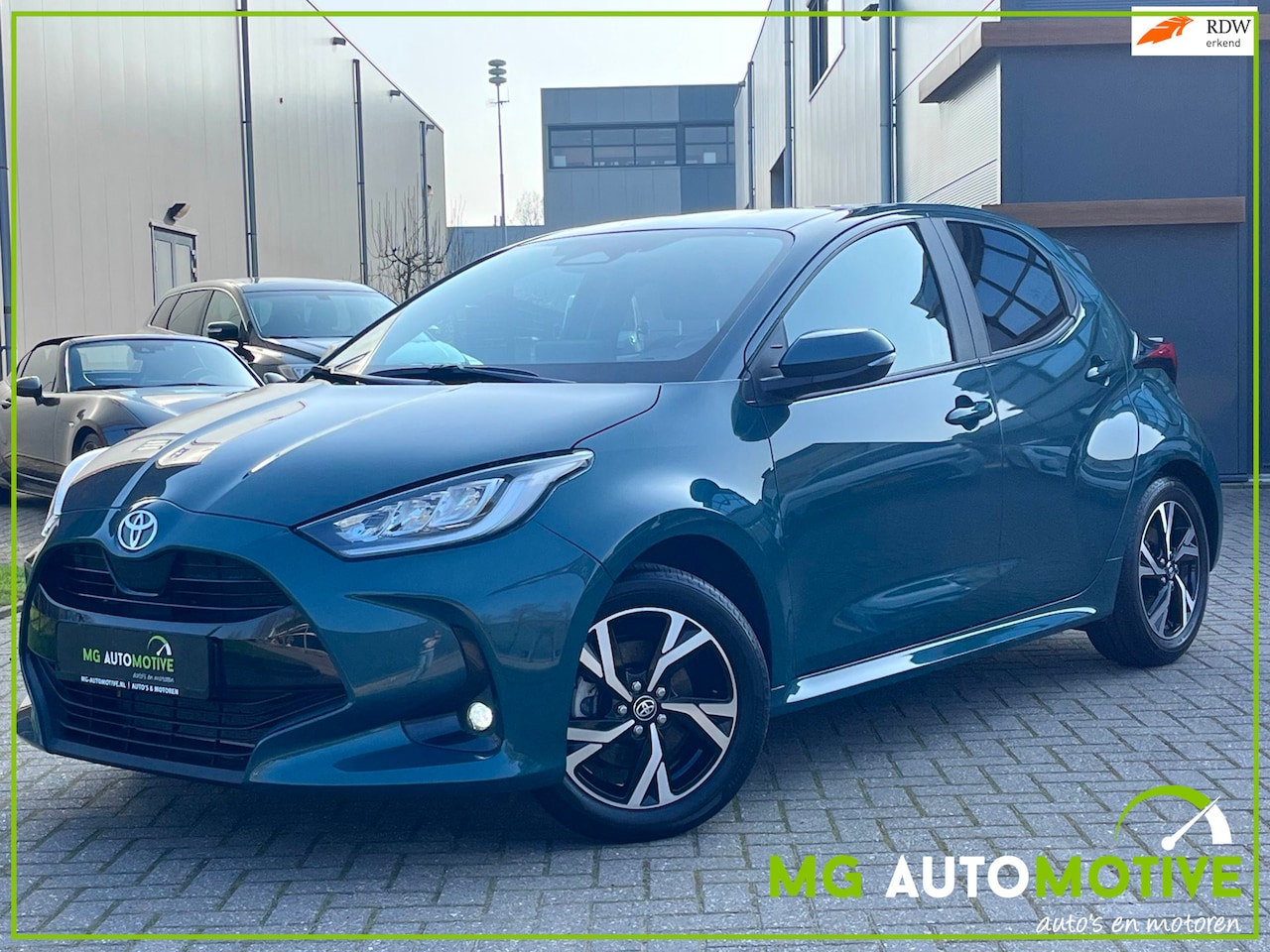 Toyota Yaris - 1.5 Hybrid 115 Business Plus | Apple Car Play | 10 jaar Fabr. Gar | NIEUWSTAAT - AutoWereld.nl