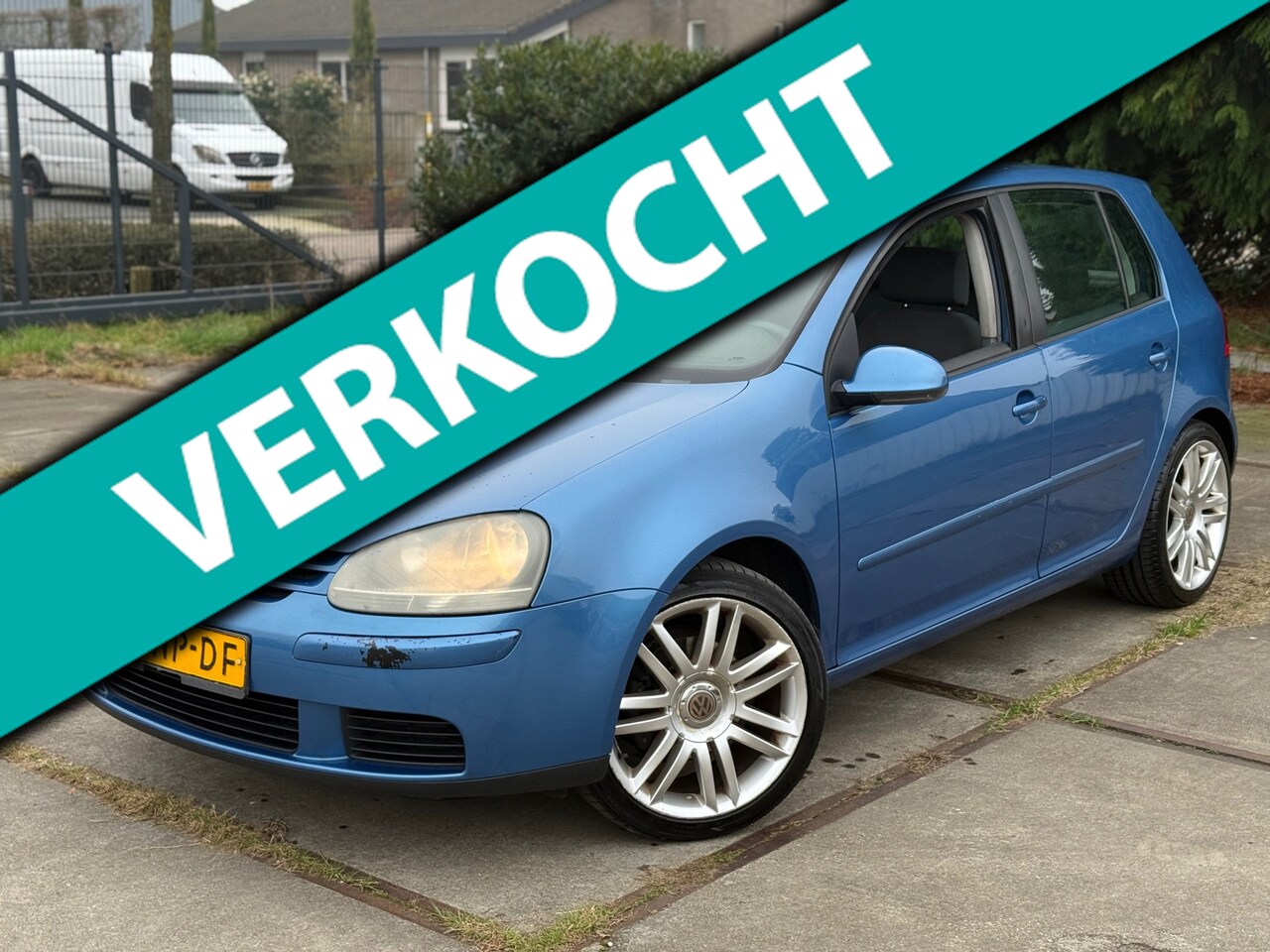 Volkswagen Golf - 1.4 Trendline | Distributie vervangen | APK | Airco | Scherm | LMV - AutoWereld.nl