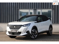 Peugeot 2008 - 1.2 GT 155PK Leder Pano Massage Trekhaak Stoelverw ACC Parelmoer Garantie