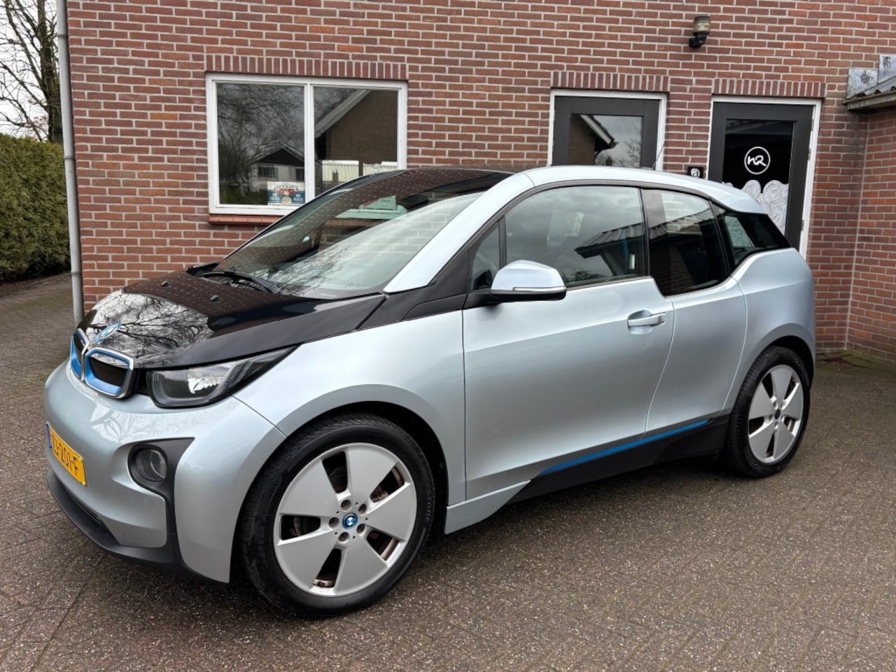 BMW i3 - Basis comfort 22KWH, SOH 82% - AutoWereld.nl