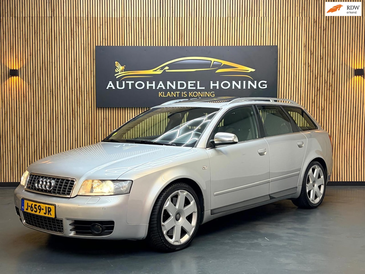 Audi A4 Avant - 4.2 V8 quattro S4|YOUNGTIMER|BTW AUTO|344PK|XENON|AUT|SCHUIFDAK|NAVI| - AutoWereld.nl