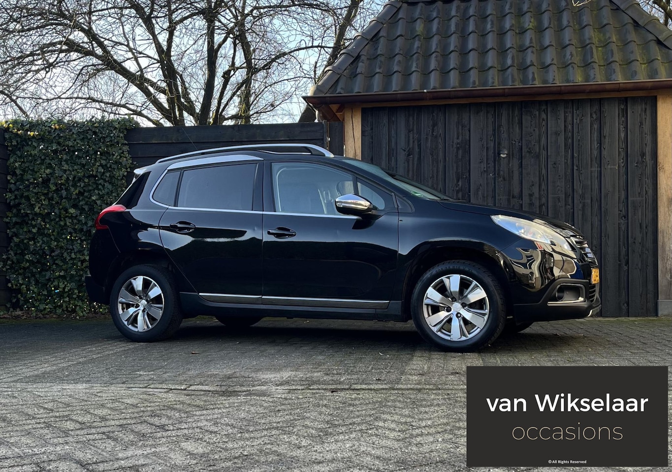 Peugeot 2008 - 1.2 PureTech Allure AUT 2015 DISTR.VV/PANO/CRUISE/NAVI/ECC/PDC - AutoWereld.nl