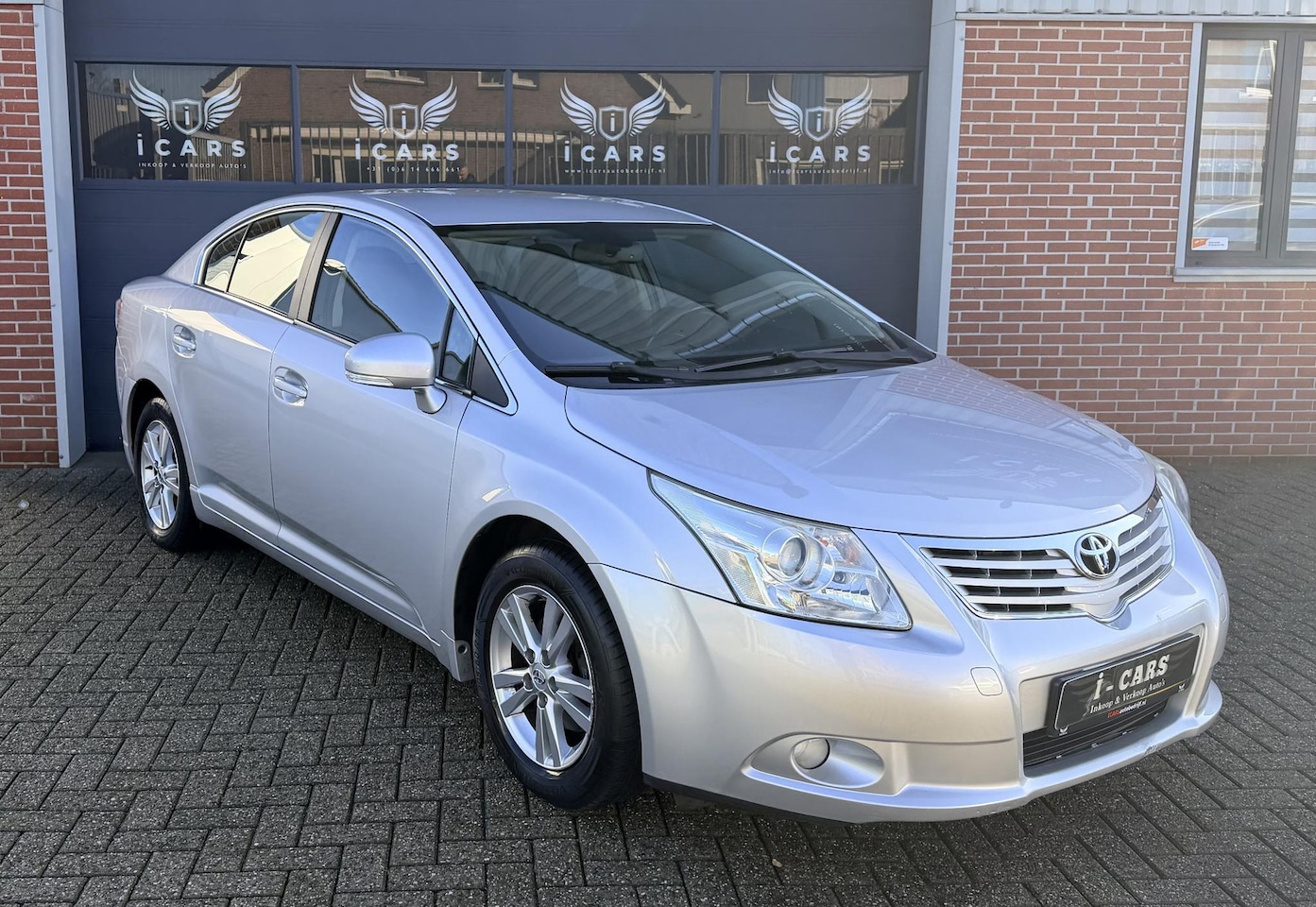 Toyota Avensis - 2.0 VVTi Dynamic 1e eigenaar Dealer onderhouden - AutoWereld.nl