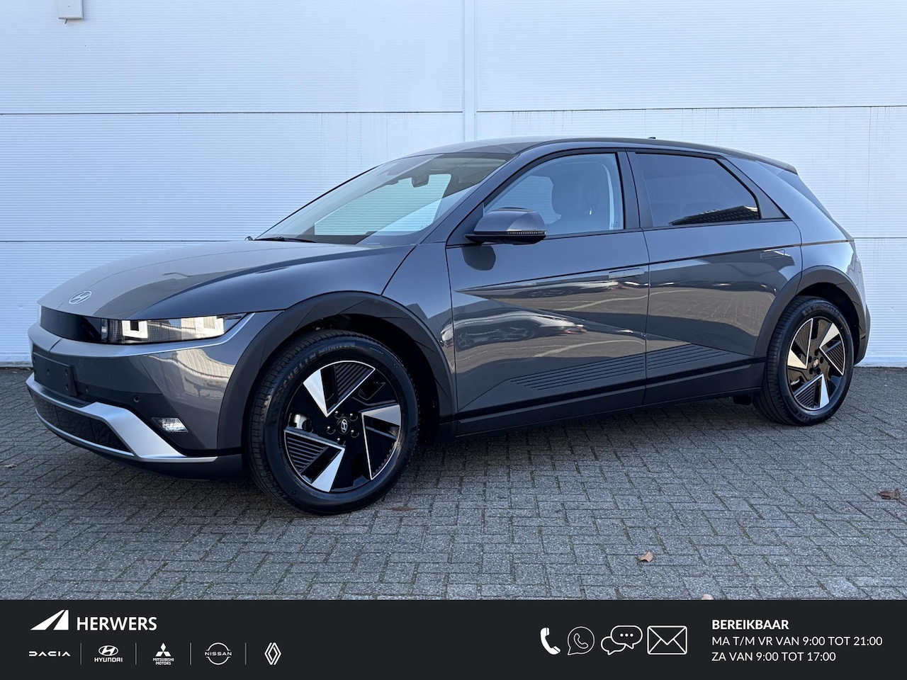 Hyundai IONIQ 5 - Long Range Pure Edition 84 kWh ** Nieuw uit voorraad leverbaar ** - AutoWereld.nl