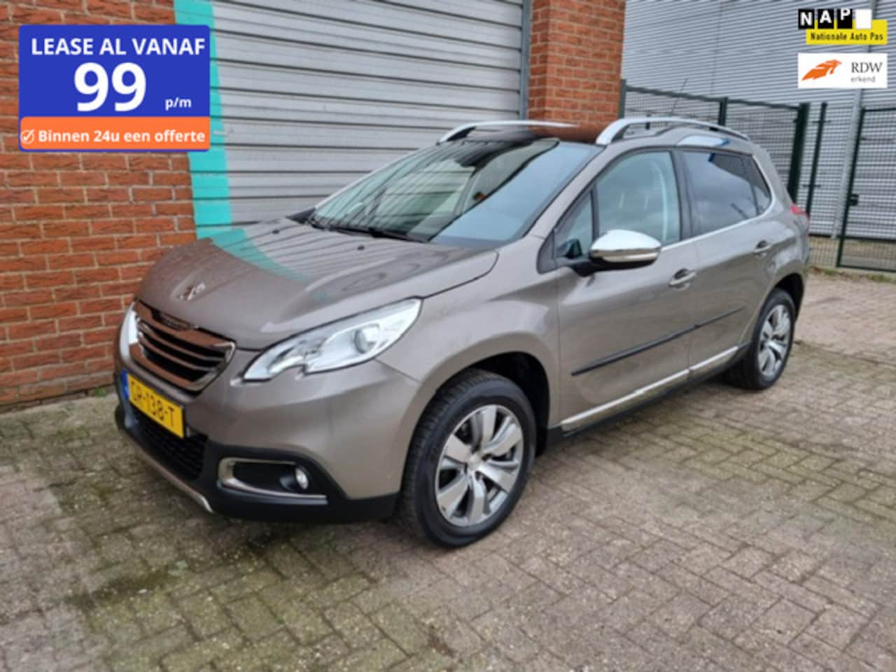 Peugeot 2008 - 1.2 PureTech Allure NAV.+ Clima Bj:2015 NAP! - AutoWereld.nl