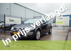 Renault Mégane coupé cabriolet - NIEUWE APK 2.0-16V Privilège Luxe Goede Hardtop-Cabrio met vele extra's Nette wagen , dak