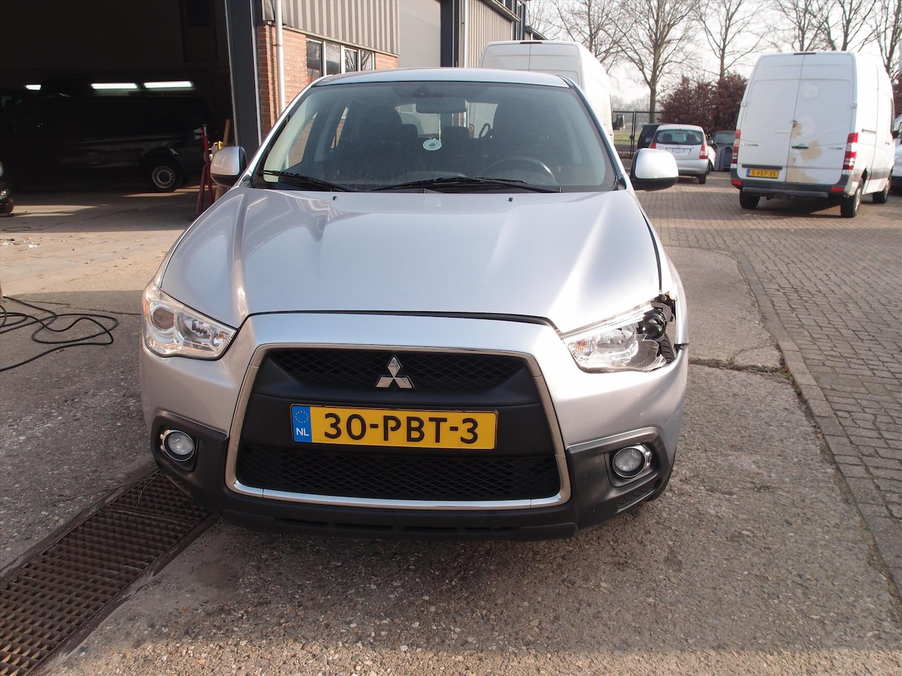Mitsubishi ASX - 1.6 117pk ClearTec met Schade Front L.v - AutoWereld.nl
