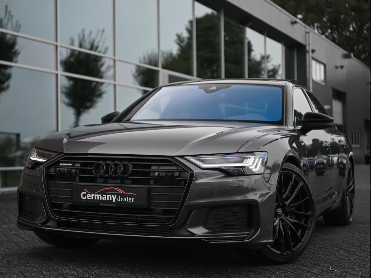 Audi A6 Limousine - 55TFSI E 367pk Quattro Competition Pano RS-Zetels ACC Camera M-Led Aut.Trekhaak Keyless Ze - AutoWereld.nl