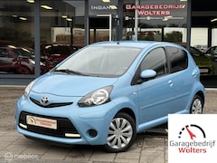 Toyota Aygo - 1.0 VVT-i Dynamic UNIEKE KLEUR Bluetooth NW APK
