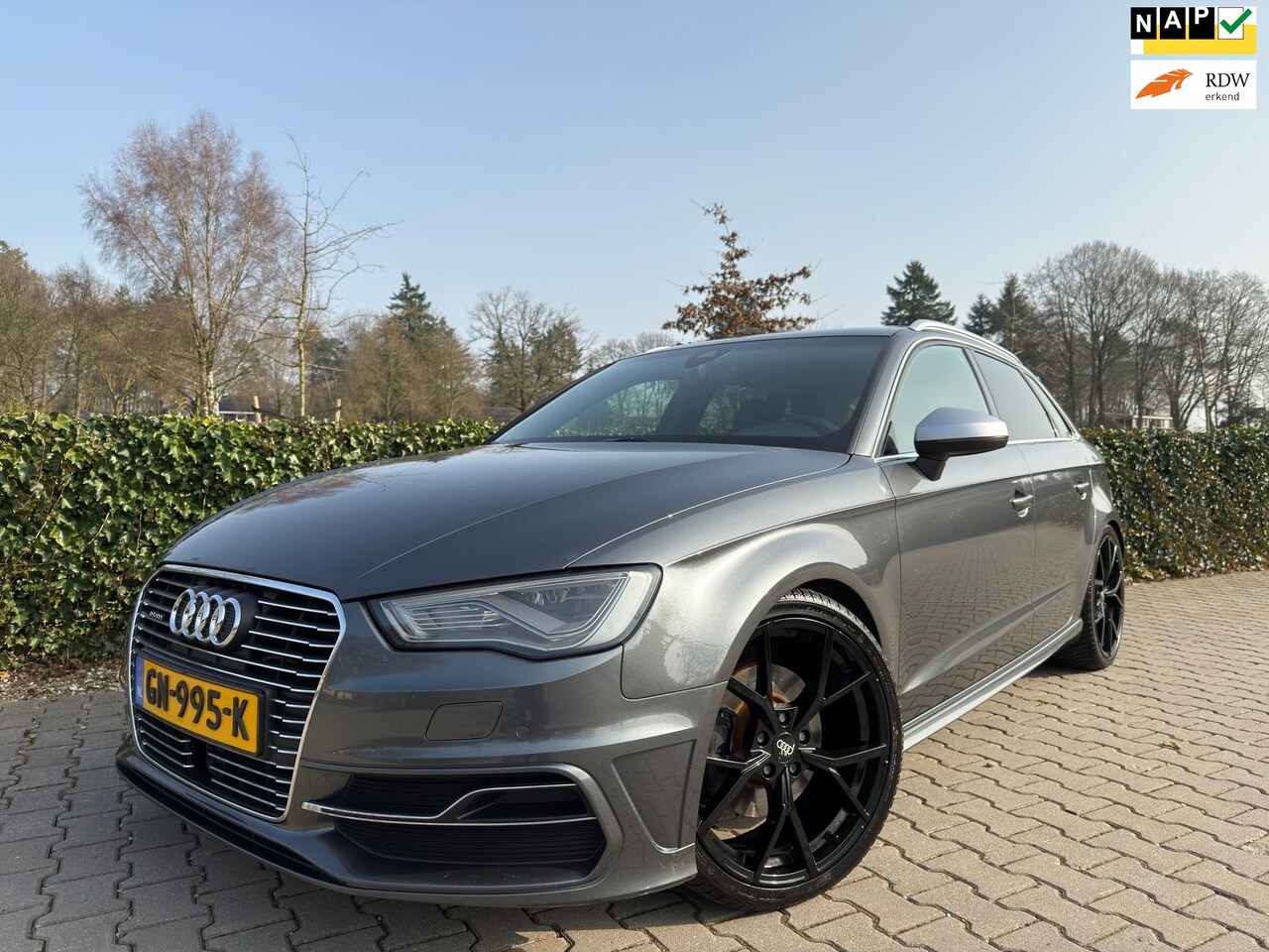 Audi A3 Sportback - 1.4 e-tron RS3 Uitgevoerd , PHEV Pro Line plus , , Panodak / Rs3 Leder Interieur / Carplay - AutoWereld.nl