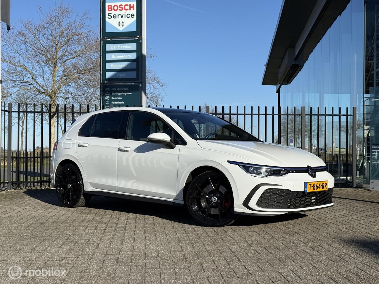 Volkswagen Golf - 1.4 Hybrid GTE | Pano | IQ lights | Stoel VW - AutoWereld.nl