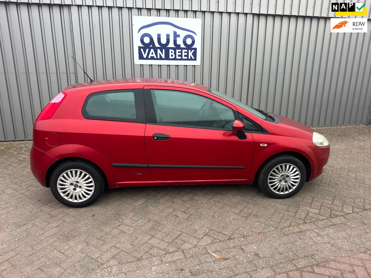 Fiat Grande Punto - 1.3 JTD Active 1.3 JTD Active - AutoWereld.nl