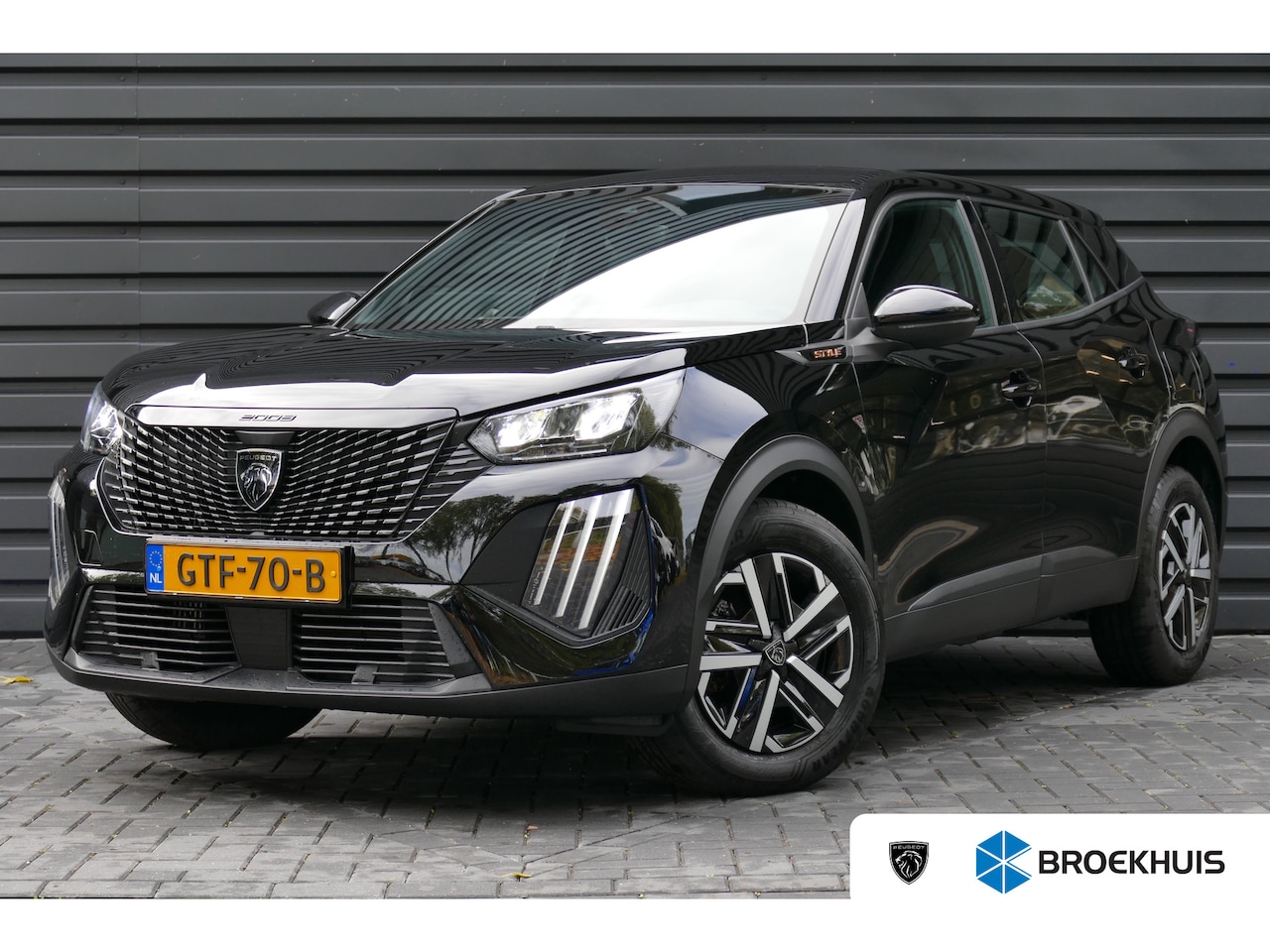Peugeot 2008 - 1.2 HYBRID 136PK STYLE AUTOMAAT / NAVI / LED / AIRCO / PDC / BLUETOOTH / CRUISECONTROL / 1 - AutoWereld.nl