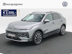Volkswagen T-Roc - Life First Edition 1.5 eTSI 150 PK | Trekhaak | Stoel- & Stuurverwarming | Navigatie | Ada
