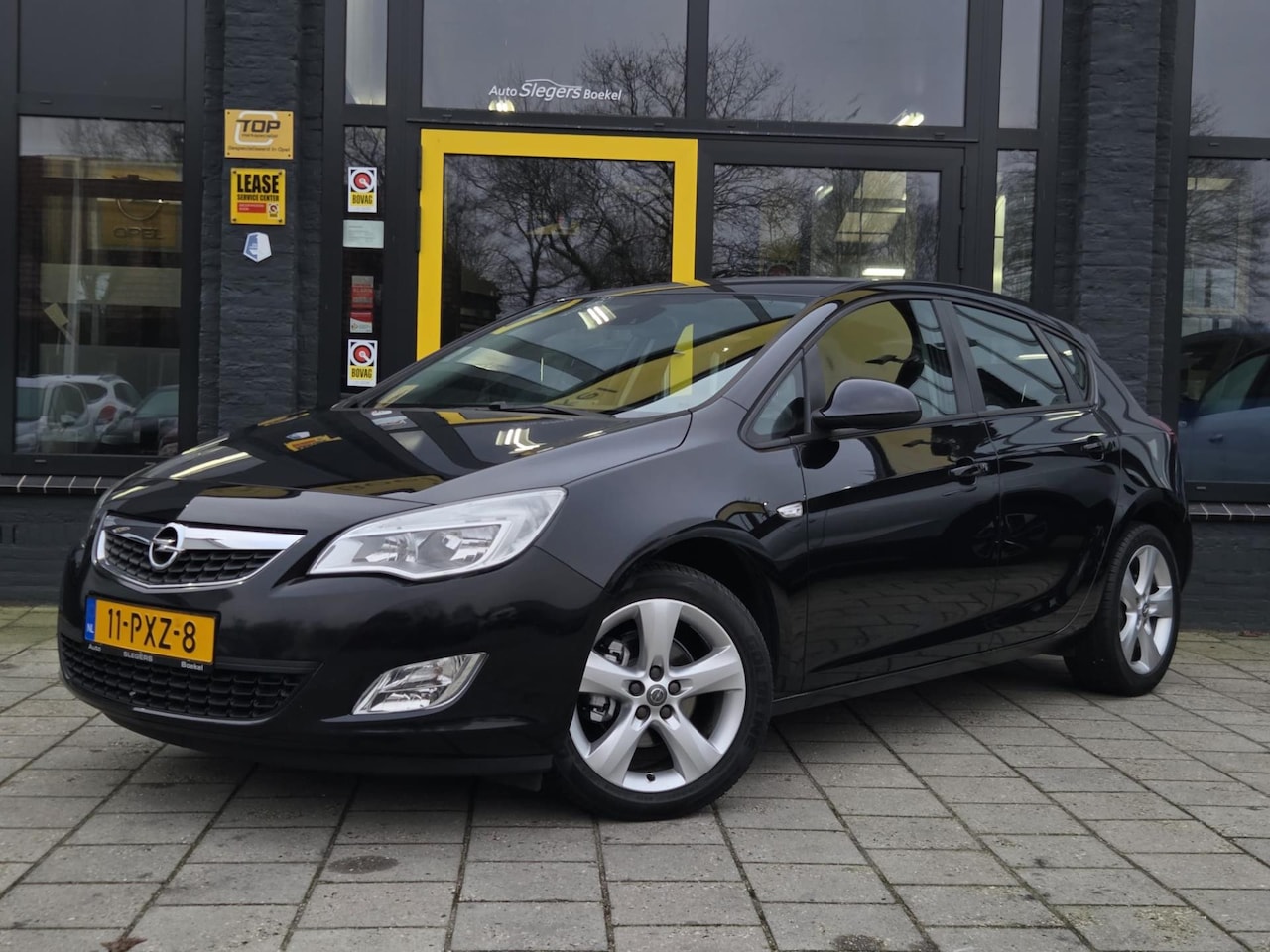 Opel Astra - 1.4 Turbo Edition 5-deurs 120pk I Airco I Cruise control I 17" Lmv I All Season I 6-bak I - AutoWereld.nl
