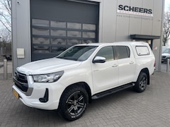 Toyota HiLux - 2.4 D-4D DC 4WD | 3500kg AHG | camera