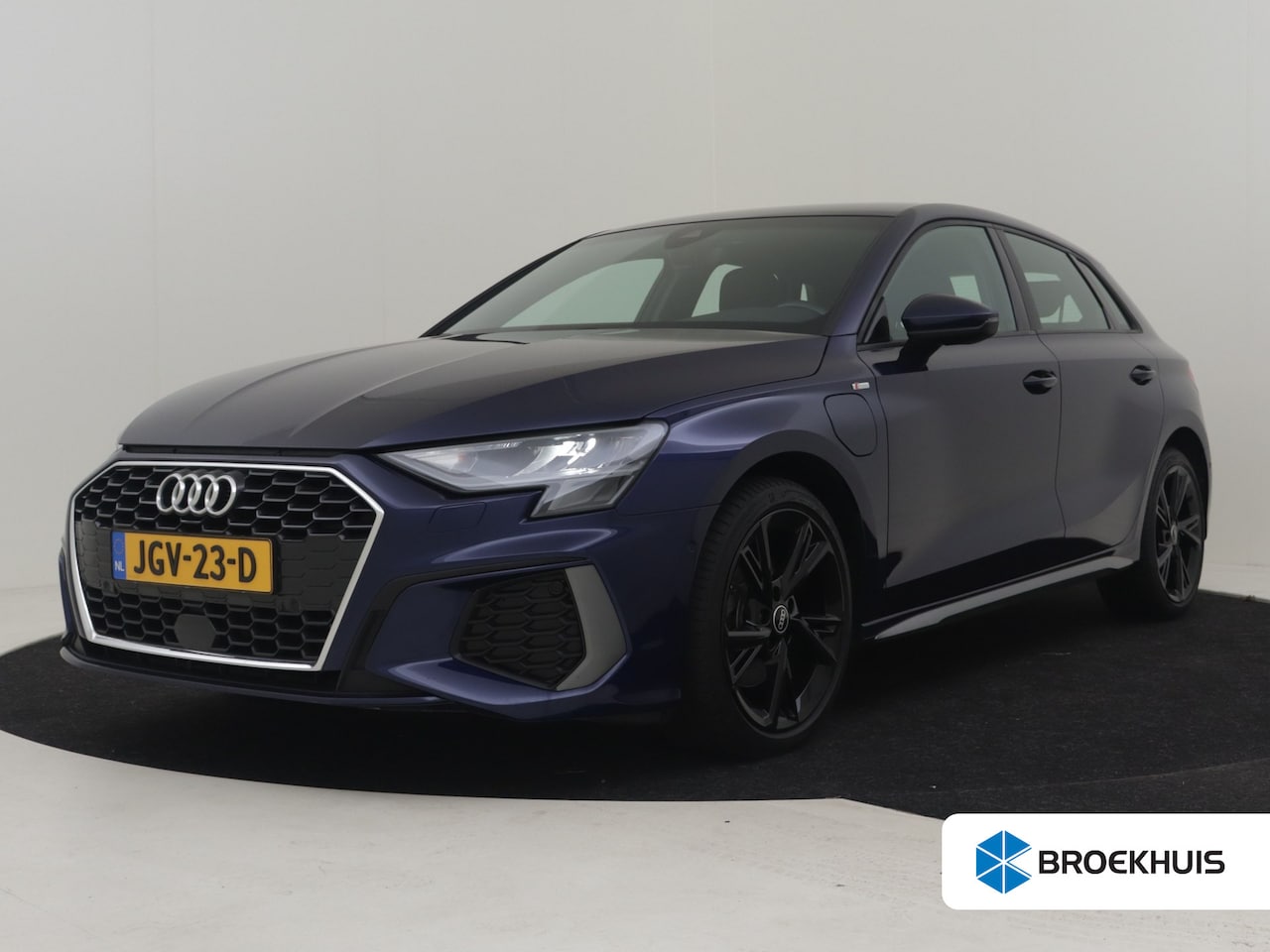 Audi A3 Sportback - 40 TFSI e Advanced S-Line l SOH 92% l Lederen bekleding l Digital Dash l Stoelverwarming l - AutoWereld.nl