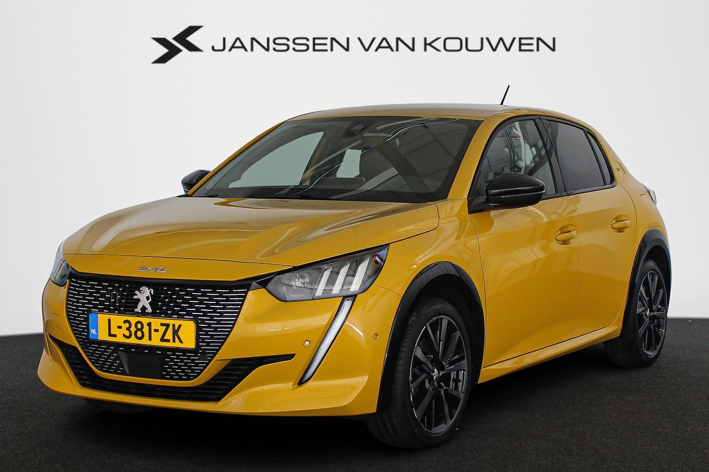 Peugeot 208 - 1.2 PureTech GT Pack Stoelverwarming Navi Clima LED - AutoWereld.nl