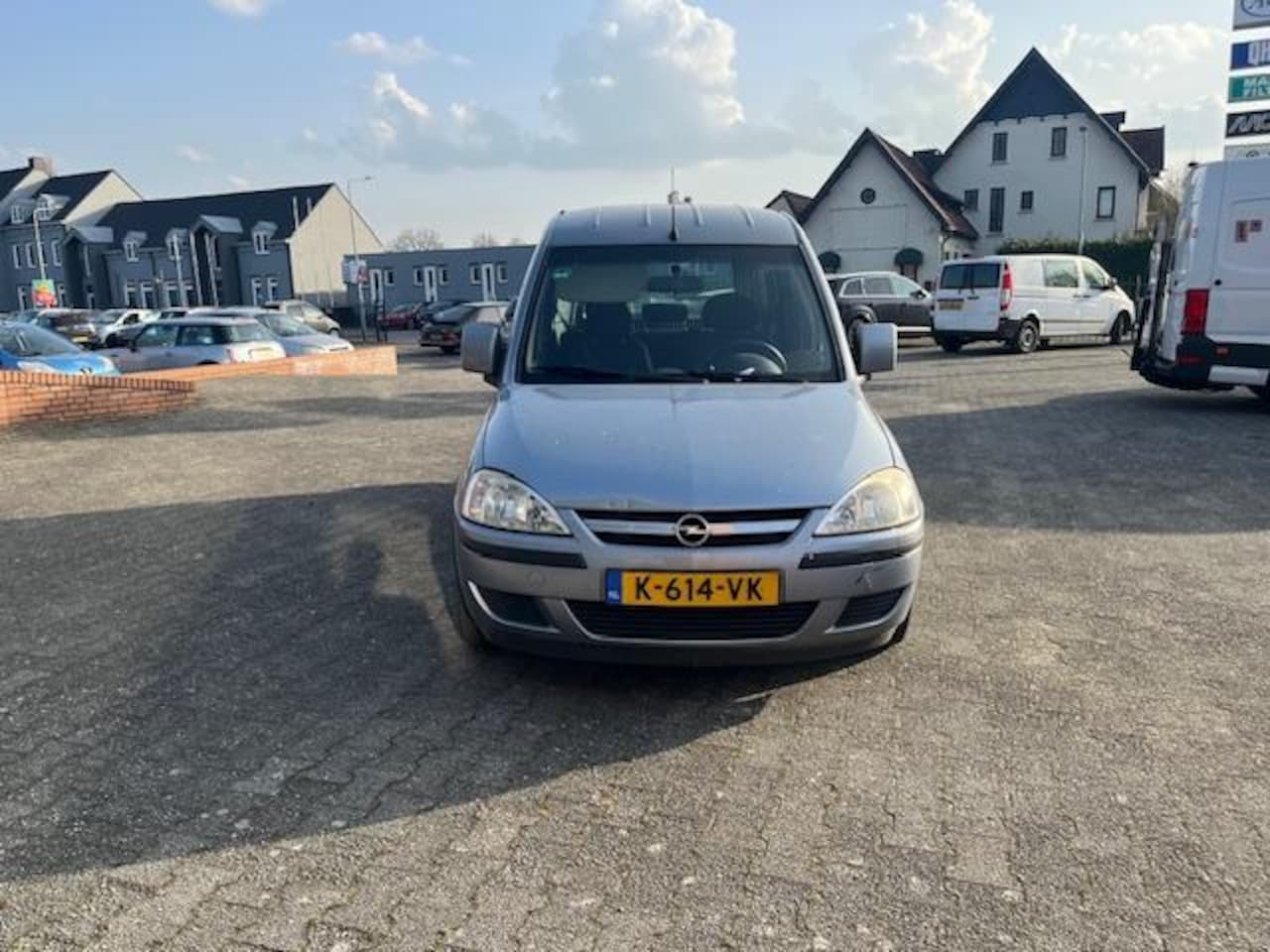 Opel Tour - 1.4-16V Enjoy 1.4-16V Enjoy, Airco, motor loopt niet goed