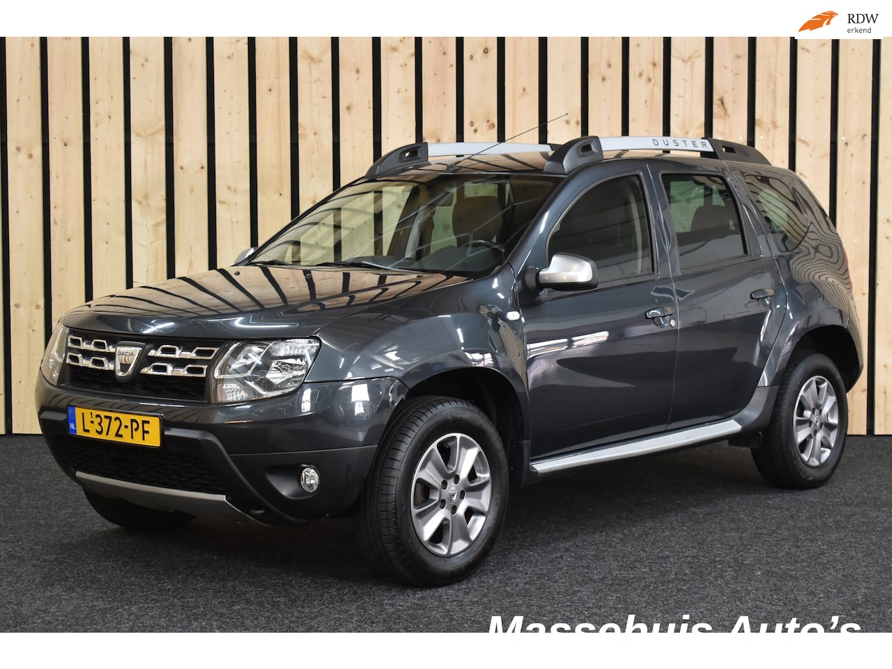 Dacia Duster - 1.2 TCe 4x2 Lauréate Trekhaak 124dkm Airco Cruise PDC Leer Nwe APK - AutoWereld.nl