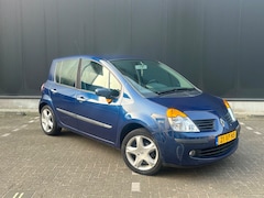 Renault Modus - 1.6-16V Tech Road* Lees tekst