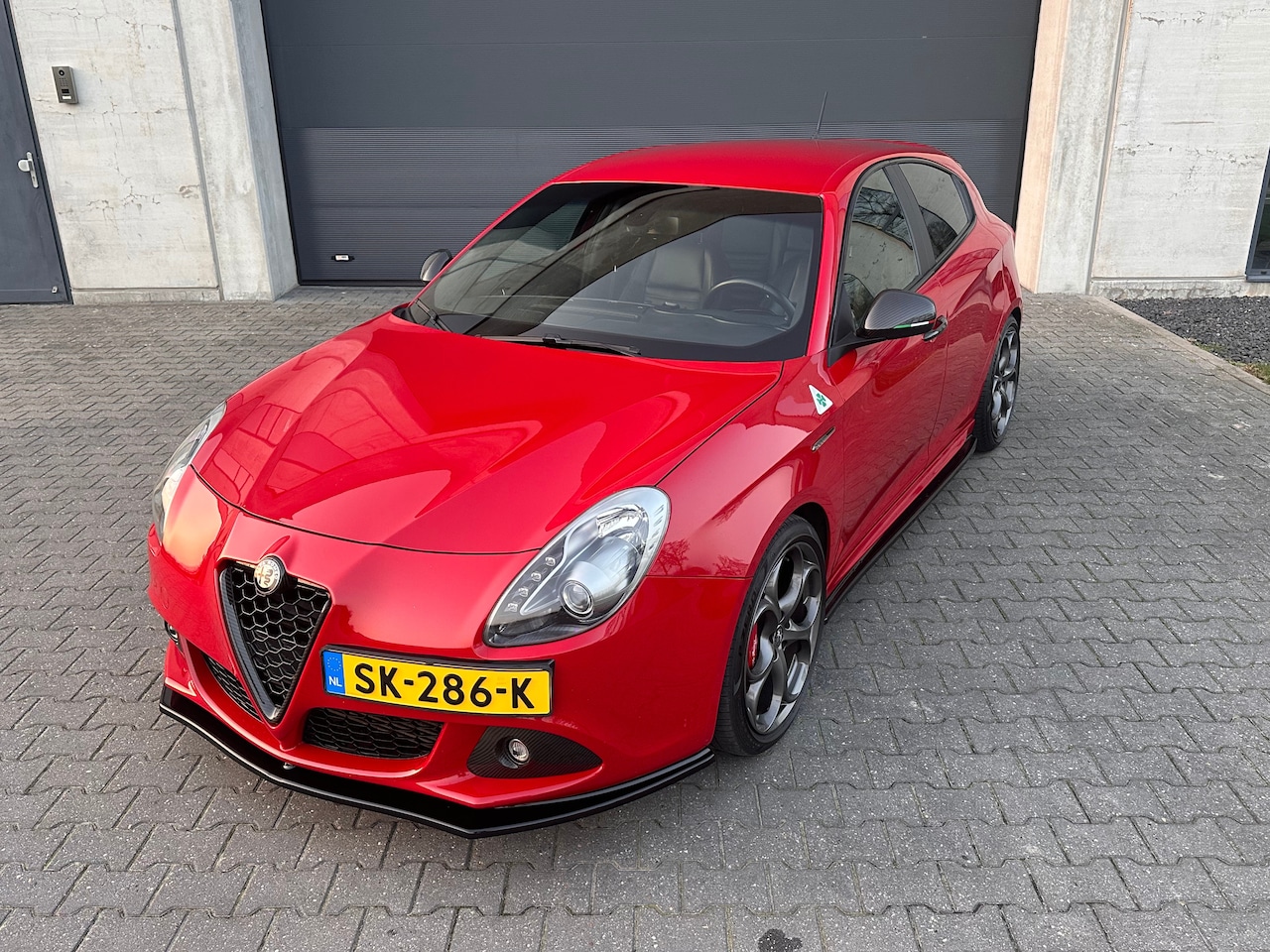Alfa Romeo Giulietta - 1.7 TBi Quadrifoglio Verde Koshi Carbon | Ulter Sport klepuitlaat | QV Verde 19" velgen - AutoWereld.nl