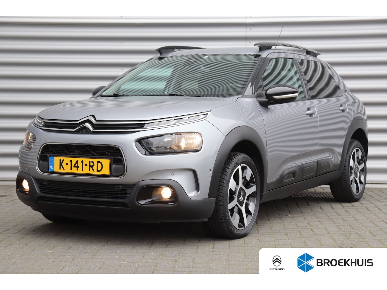 Citroën C4 Cactus - 1.2 PURETECH 110PK SHINE AUTOMAAT / NAVI / CLIMA / LED / PDC / 17" LMV / CAMERA / KEYLESS - AutoWereld.nl