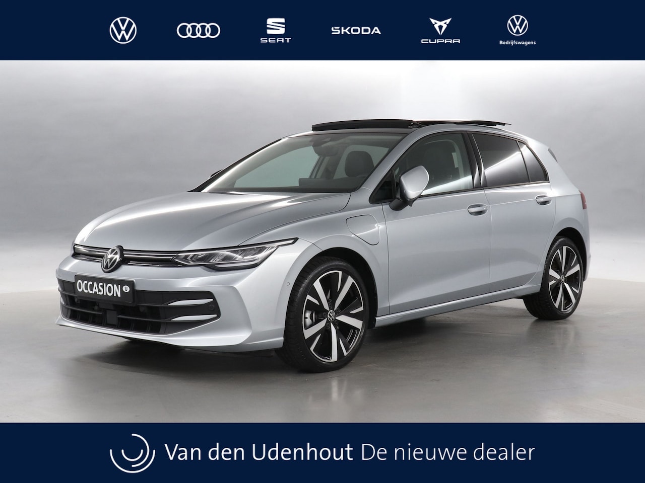 Volkswagen Golf - 1.5 eHybrid 204pk Life Edition DSG / Panoramadak / Stoel+Stuurverwarming / Camera / Wordt - AutoWereld.nl