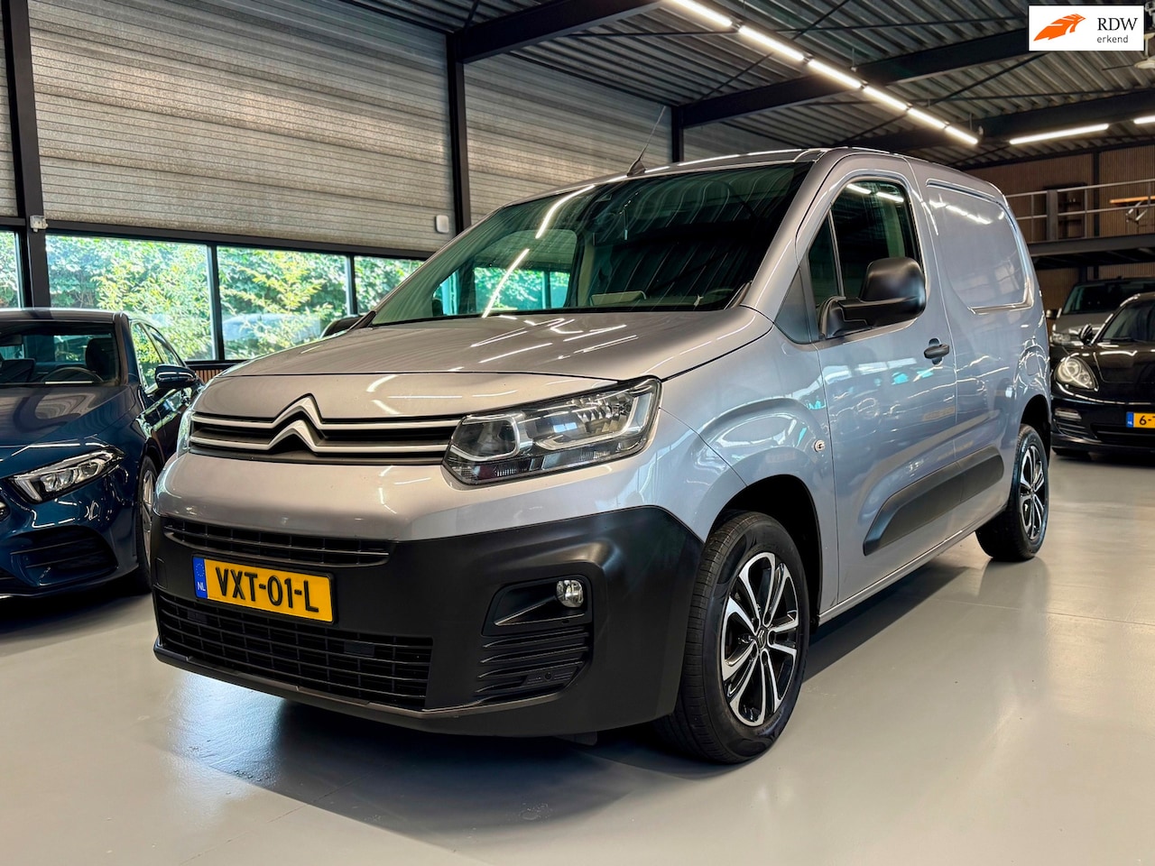 Citroën Berlingo - 1.5 BlueHDI Club Camera/Navi/ 3 ZITS - AutoWereld.nl