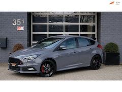 Ford Focus - 2.0 ST 250PK Stealth Grey | RS | Uniek