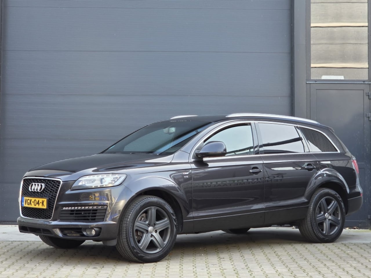 Audi Q7 - AUDI 4.2 FSI V8 Quattro Grijs kenteken LPG/Benzine - AutoWereld.nl